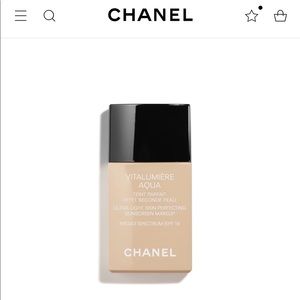 Chanel Vitalumiere Aqua